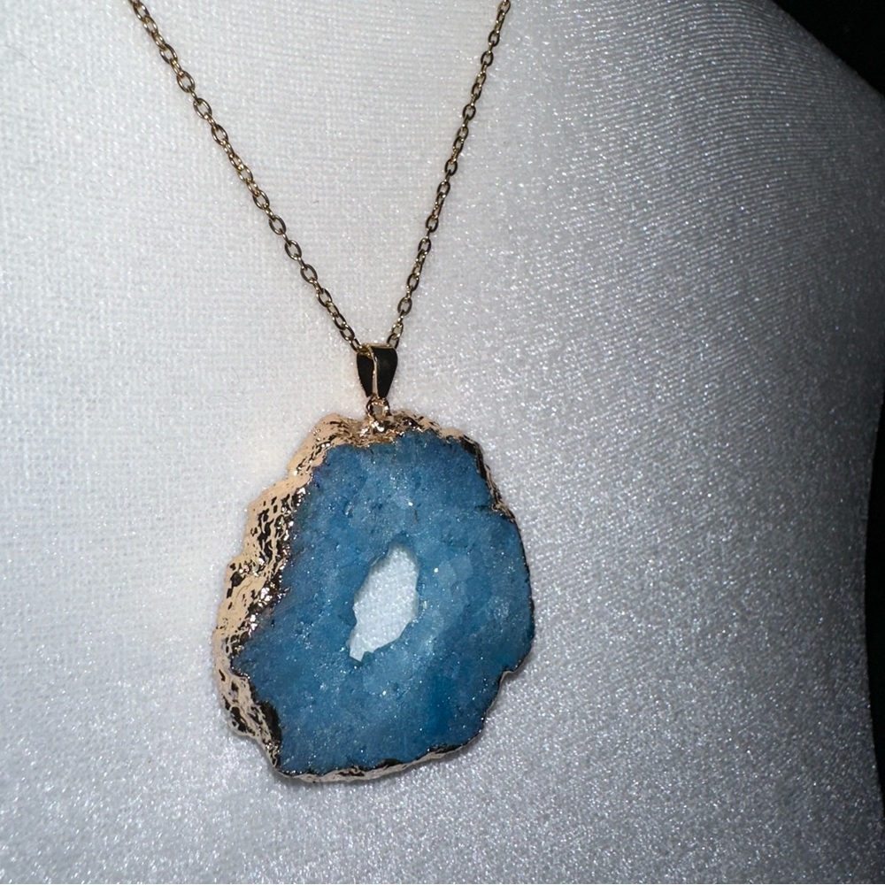 Blue Amethyst Crystal Quartz Druzy Pendant Gold Tone plated Necklace